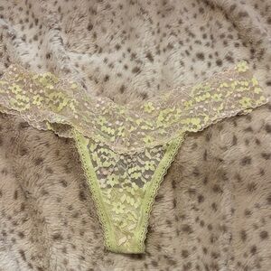 Victoria's Secret Lace thong Panties in Light Green and Cream
